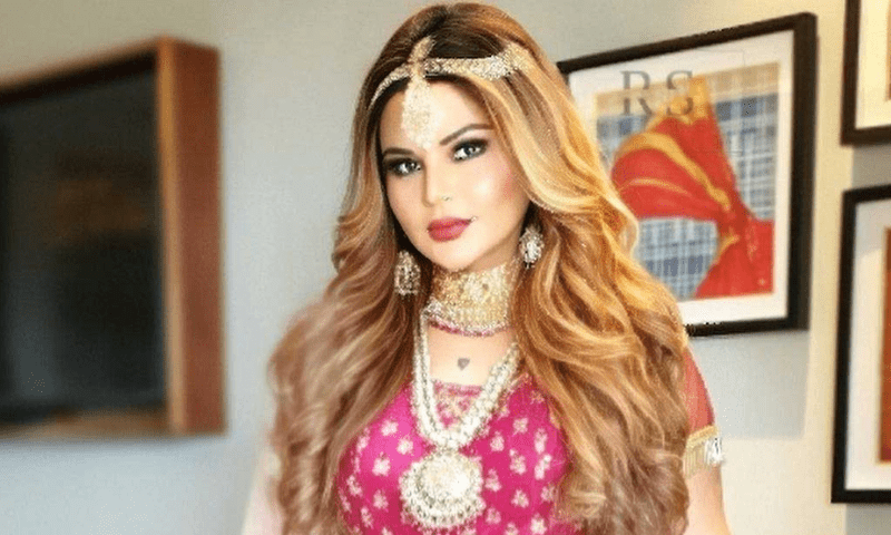 میں نماز پڑھتی ہوں جنہیں زیادہ دکھ ہیں وہ تہجد بھی پڑھیں راکھی ساونت