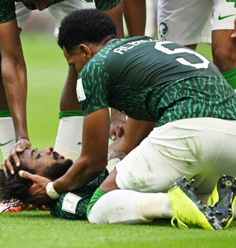 ارجنٹائن کیخلاف زخمی ہونیوالے سعودی فٹبالر کا جبڑا چہرے کی ہڈیاں ٹوٹ گئیں