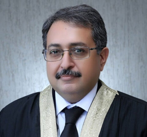اسلام آباد میں بھی بھتے کی پرچیاں مل رہی ہیں، صورتحال کراچی جیسی ہوگئی، چیف جسٹس عامر فاروق