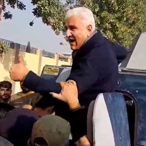 شاہ محمود اڈیالہ جیل سے رہائی کے فوراً بعد جی ایچ کیو حملہ کیس میں گرفتارشاہ محمود اڈیالہ جیل سے رہائی کے فوراً بعد جی ایچ کیو حملہ کیس میں گرفتار