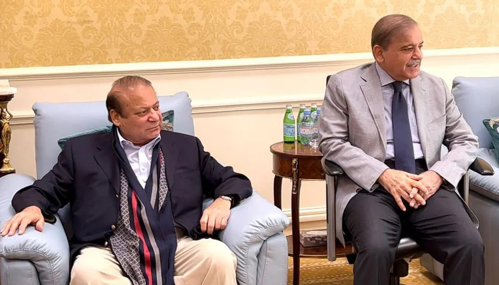 شہباز کا نواز شریف کو ٹیلیفون، استقبال کی تیاریوں سے بریفنگ