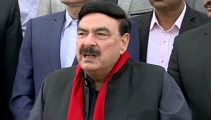 عمران کواندازہ ہے ملک مزید عدم استحکام کامتحمل نہیں ہوسکتا شیخ رشید
