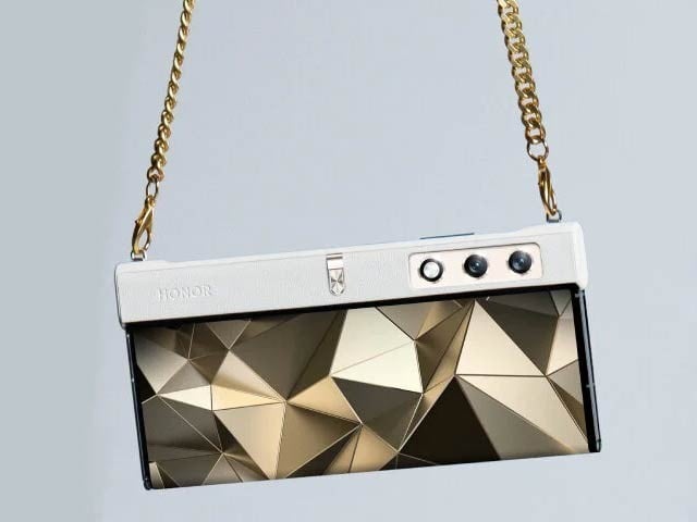 چینی کمپنی نے ہینڈ بیگ کی صورت میں اسمارٹ فون پیش کردیا