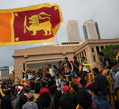 سری لنکا کا معاشی بحران سے نکلنے کیلیے فوج کی تعداد میں کمی کرنے کا فیصلہ