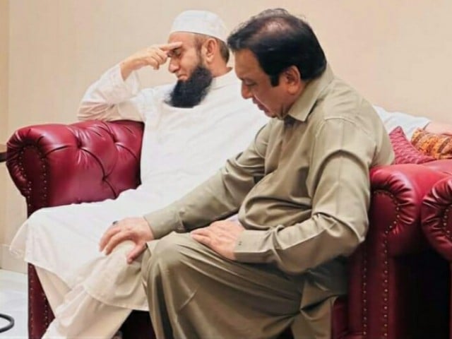 کامیڈین سہیل احمد کی مولانا طارق جمیل سے بیٹے کی موت پر تعزیت