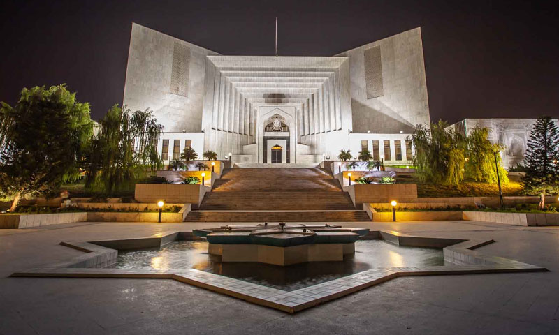 سویلین کا فوجی عدالت میں ٹرائل متوازی عدالتی نظام کے مترادف ہے، سپریم کورٹ