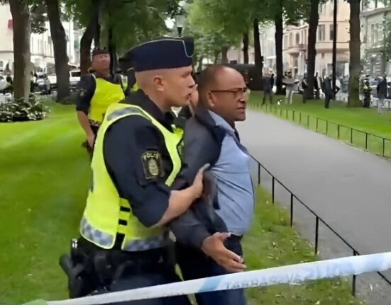 سویڈن: پاکستانی شہری نے قرآن کی بےحرمتی کے ناپاک اقدام کو روک دیا