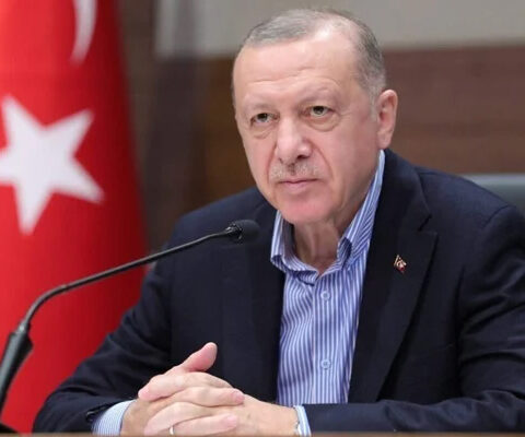 صدر اردوان کا سرکاری ملازمین کی تنخواہیں 45 فیصد تک بڑھانے کا اعلان