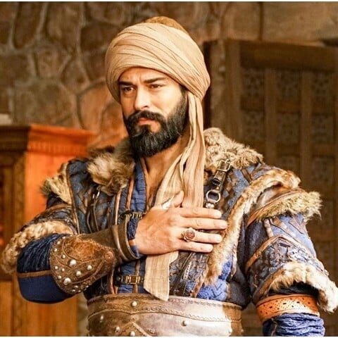 ترک ڈرامے ’کرولس عثمان ’ کے ہیرو کا پاکستان آنے کا اعلان