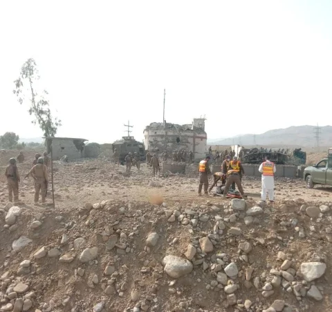 وزیرستان میں چیک پوسٹ پر خودکش حملہ، سیکیورٹی اہلکاروں سمیت 8 افراد شہید، 5 زخمی