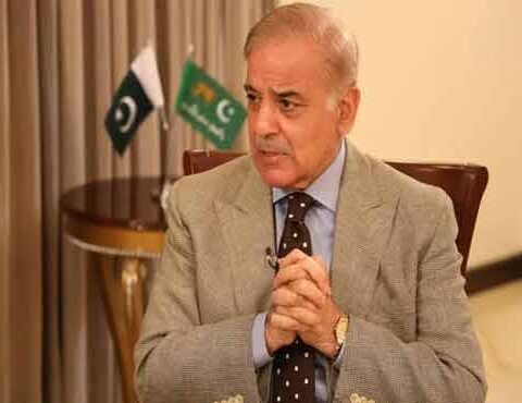 وزیراعظم کا بابوسر ٹاپ وین حادثے کے لواحقین سے اظہارِ تعزیت