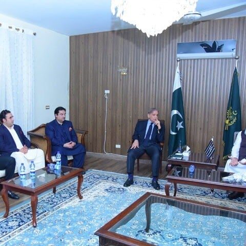 جے یو آئی کے کنونشن پر حملہ پاکستان کی جمہوریت پر حملہ ہے، وزیراعظمجے یو آئی کے کنونشن پر حملہ پاکستان کی جمہوریت پر حملہ ہے، وزیراعظم