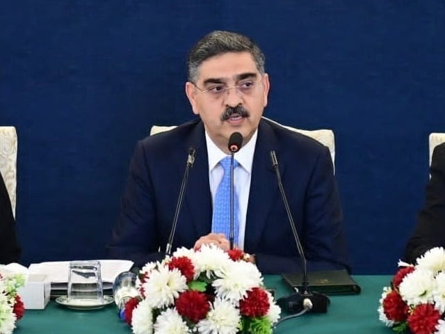 حکومت بجلی چوروں اور نادہندگان کے خلاف بھرپور ایکشن لے گی، وزیراعظم