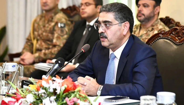 مذہب کے نام پر انتشار پھیلانے والوں کیخلاف سخت کارروائی کی جائے گی، نگراں وزیراعظم