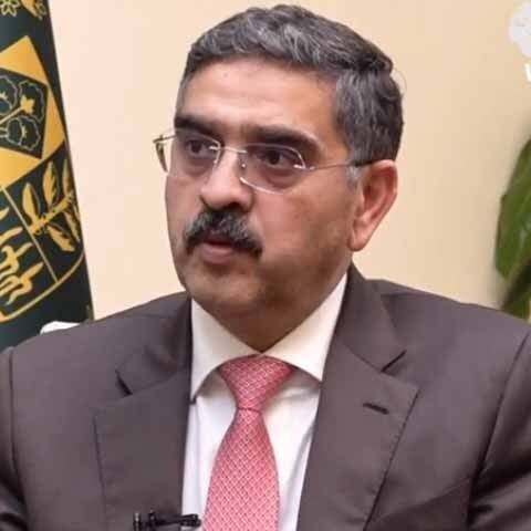 مغل بادشاہ کی طرح عمران خان کی رہائی کا حکم نہیں دے سکتا، نگراں وزیراعظم