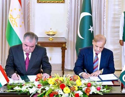 پاکستان تاجکستان میں مختلف معاہدوں کی یادداشتوں پر دستخط
