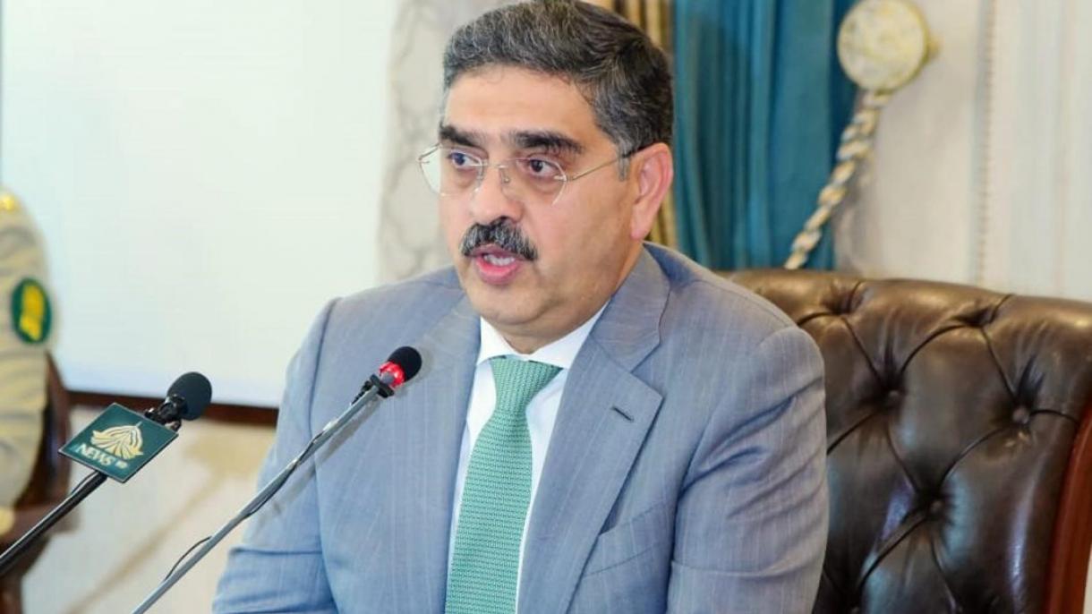 غیرمشروط سرینڈر کرنے والے کو قبول کرنا چاہیے، انوار الحق کاکڑ