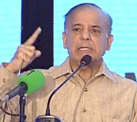 فوجیوں کے قدموں میں بیٹھنے والا عمران خان آج ان کیخلاف زہر اگل رہا ہے: وزیراعظم