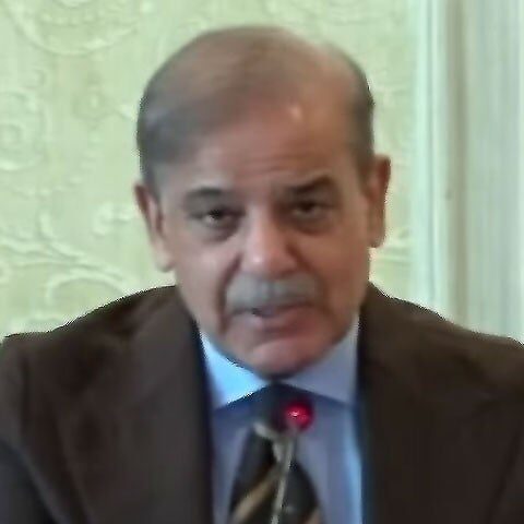 ہم ایٹمی طاقت ہیں روز روز قرض کی درخواستوں سے اہمیت کم ہوتی ہے، وزیر اعظم