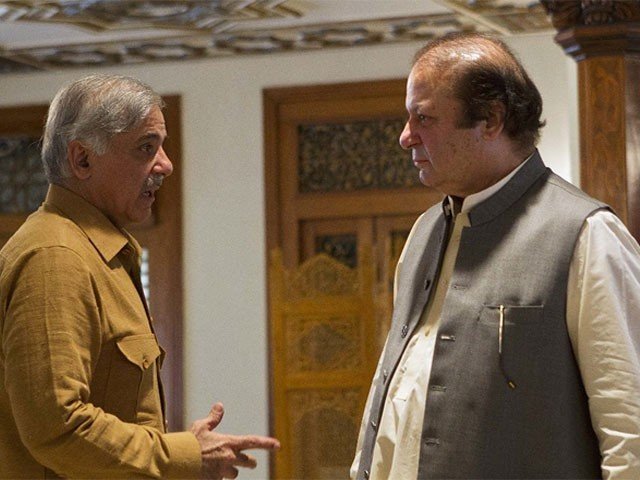 وزیراعظم ملکی صورتحال پر نواز شریف سے مشاورت کیلیے مصر سے لندن روانہ