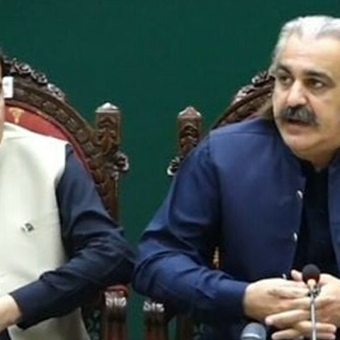 وزیراعلیٰ خیبرپختونخوا نے گورنر سے جامعات کی چانسلرشپ کا اختیار واپس لے لیا