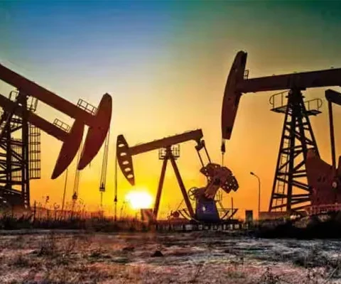 عالمی مارکیٹ میں خال تیل اور گیس کی قیمتوں میں 5 فیصد تک کمی