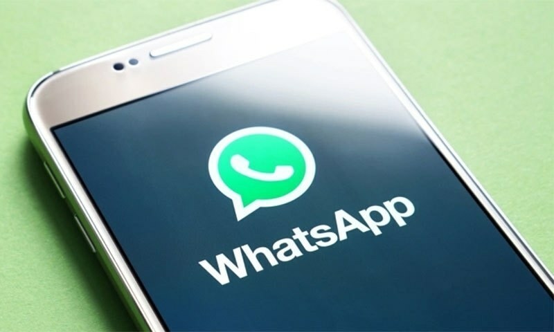 اب واٹس ایپ میسج فارورڈ کرتے وقت پس منظر شامل کرنا ممکن